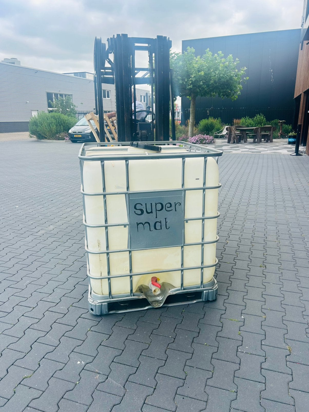 IBC 1000L, 150 liter of meer, Ophalen of Verzenden, Zo goed als nieuw
