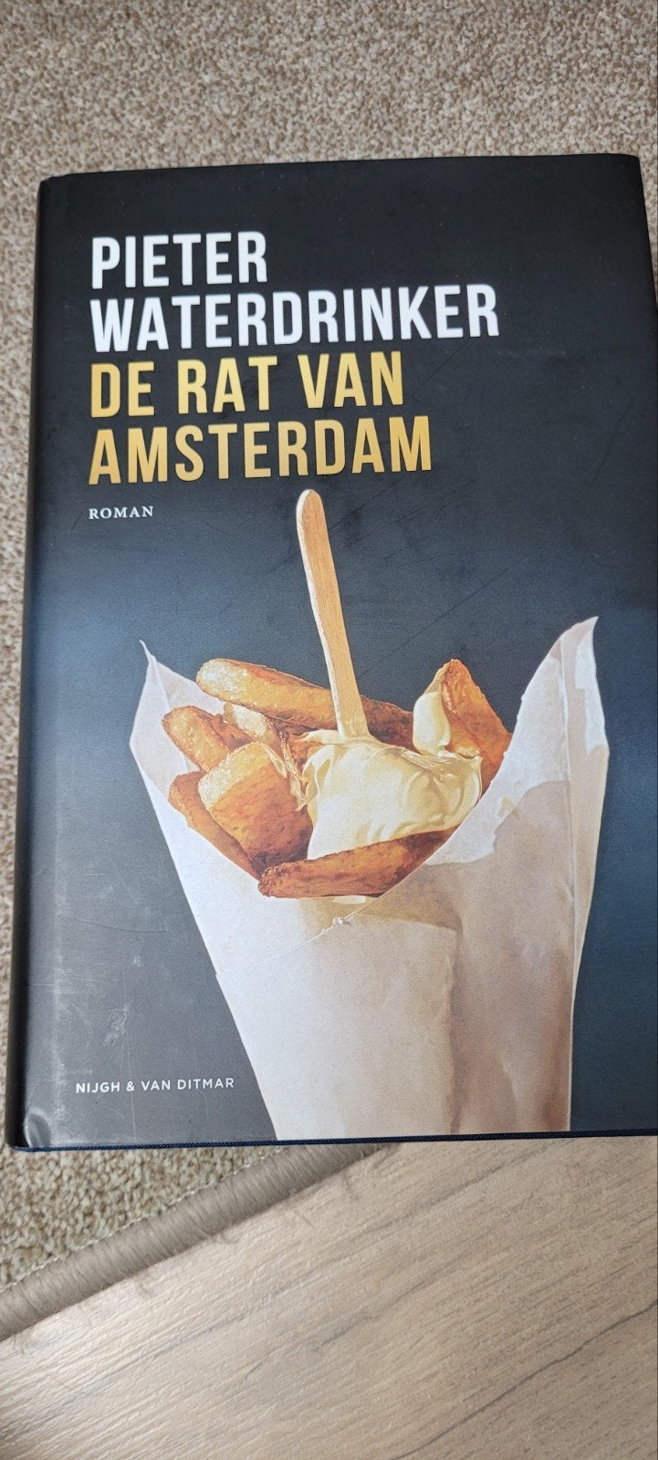 De Rat van Amsterdam - Pieter Waterdrinker Roman, Ophalen of Verzenden, Zo goed als nieuw, Pieter Waterdrinker, Nederland