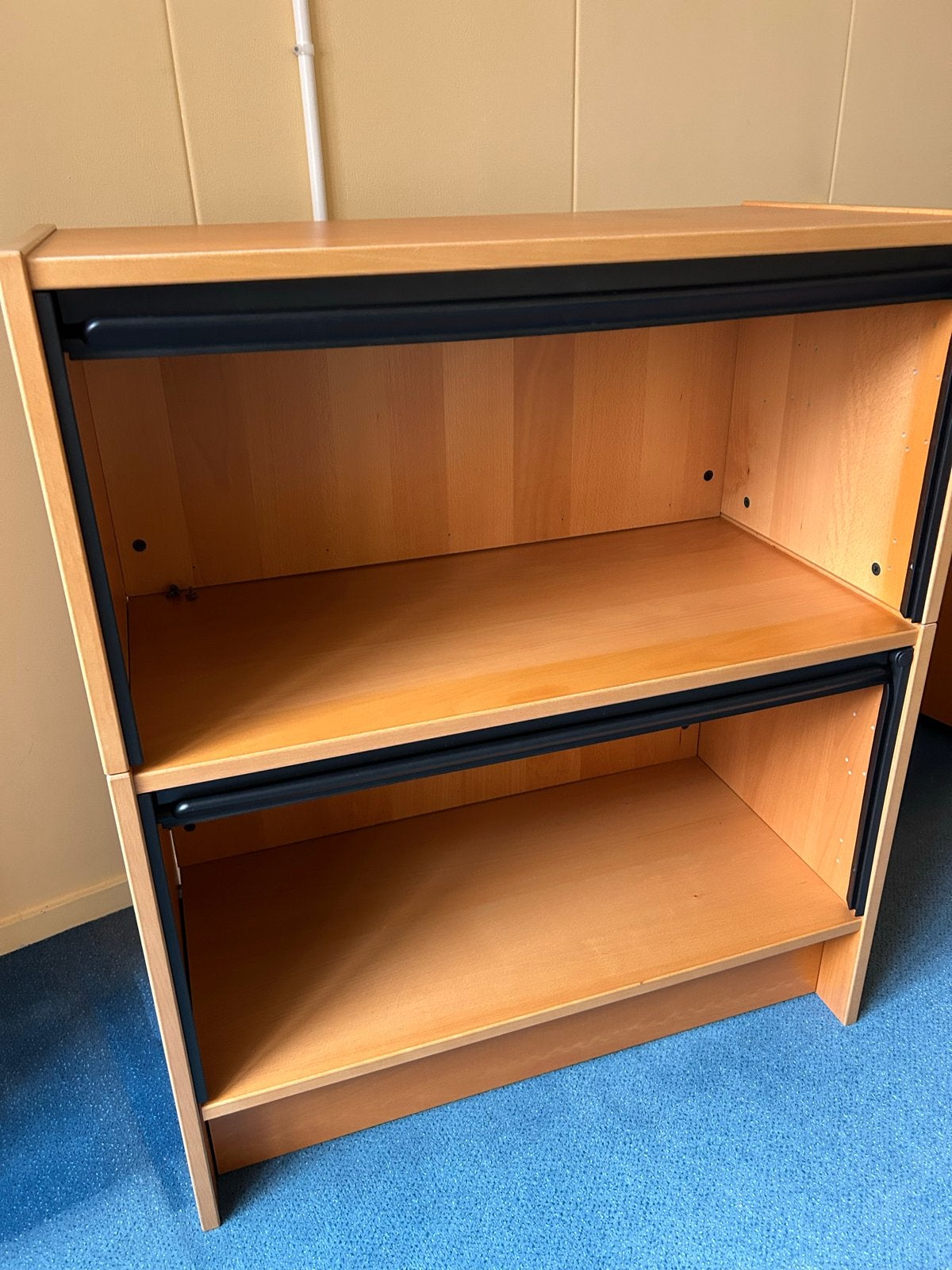 Houten kast met roldeur - archiefkast kringloop nochris 2.9, Ophalen of Verzenden, Gebruikt