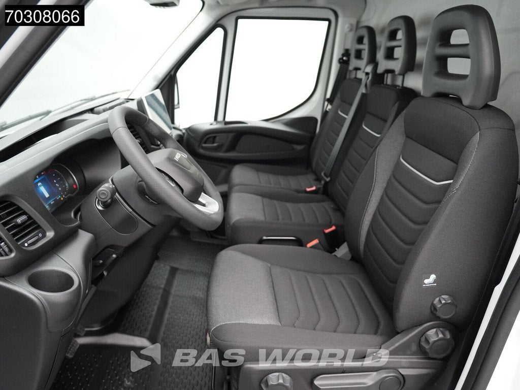 Iveco Daily 35C21 3.0L Automaat L4H3 Dubbellucht 210PK LED A, Auto's, Automaat, Multifunctioneel stuurwiel, Stof, Euro 6