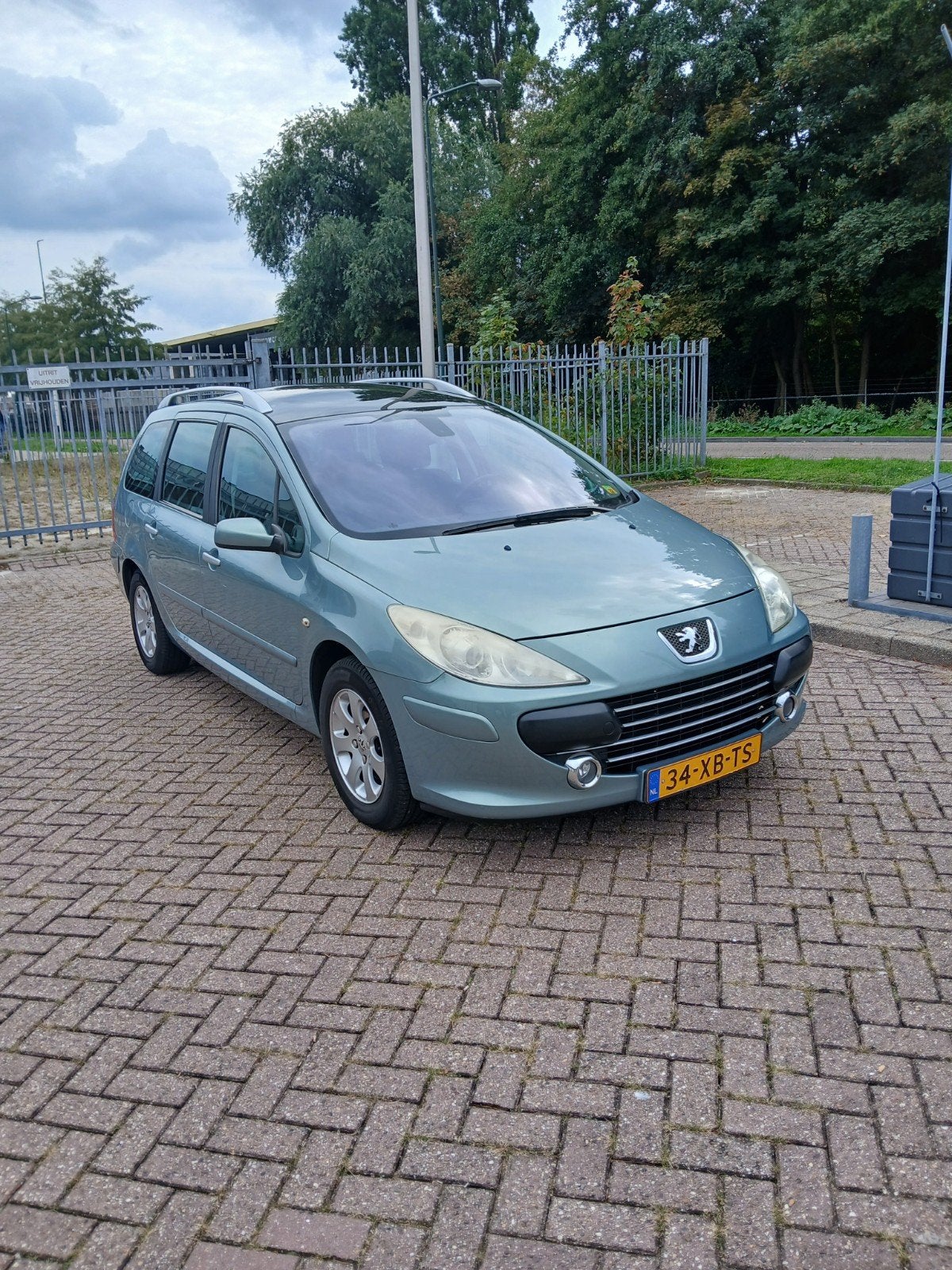 Peugeot 307 1.6 16V XR Break 2007 Panoramadak-Trekhaak, Auto's, Stof, 4 cilinders, 715 kg, 7 stoelen