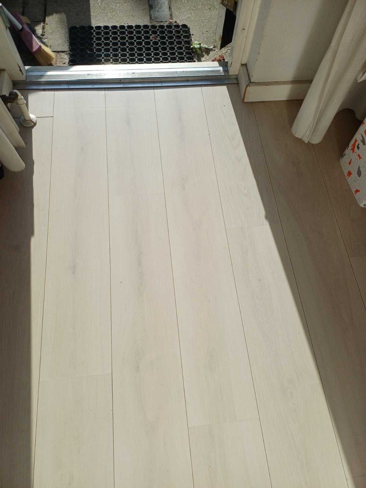 Gratis. licht kliklaminaat gratis af te halen (zelf demonte, Gebruikt, Ophalen of Verzenden, 10 m² of meer, Hout