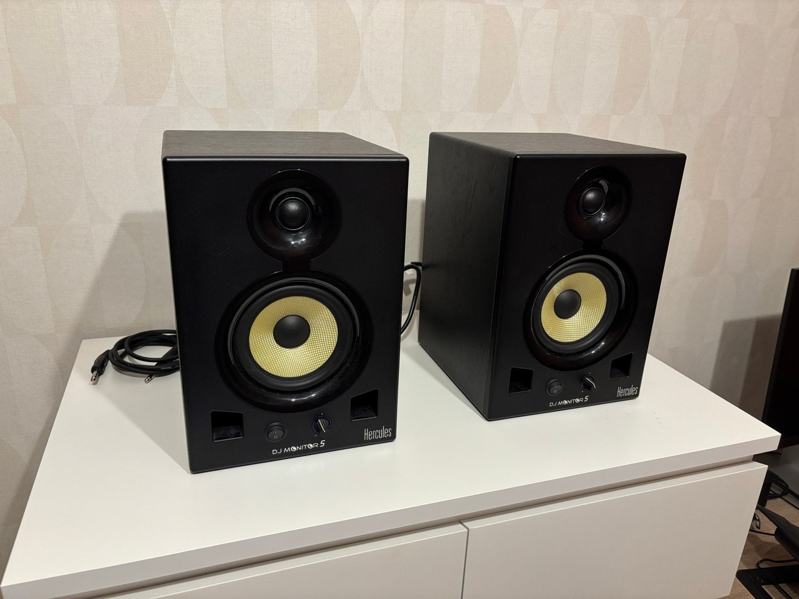 2x Hercules DJ Monitor 5 Studiomonitor, Studiomonitor, Inclusief kabels, Zo goed als nieuw, Ophalen