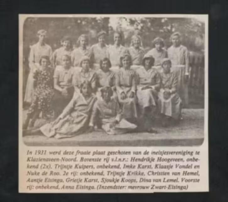Knipsel Klazienaveen-Noord Meisjesvereniging 1931., Ophalen of Verzenden, Zo goed als nieuw