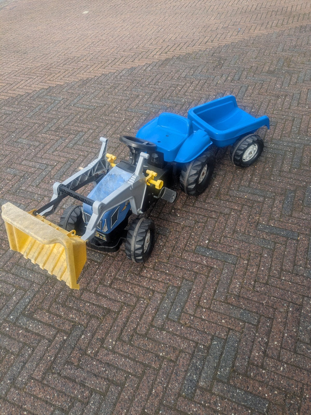 Blauwe traptrekker met voorlader en kar, Ophalen, Gebruikt, Trapvoertuig
