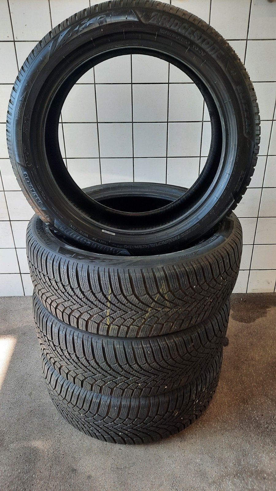Bridgestone Blizzak 6 winterbanden 235/50R20 104W XL, Ophalen, Gebruikt, Winterbanden, 235 mm