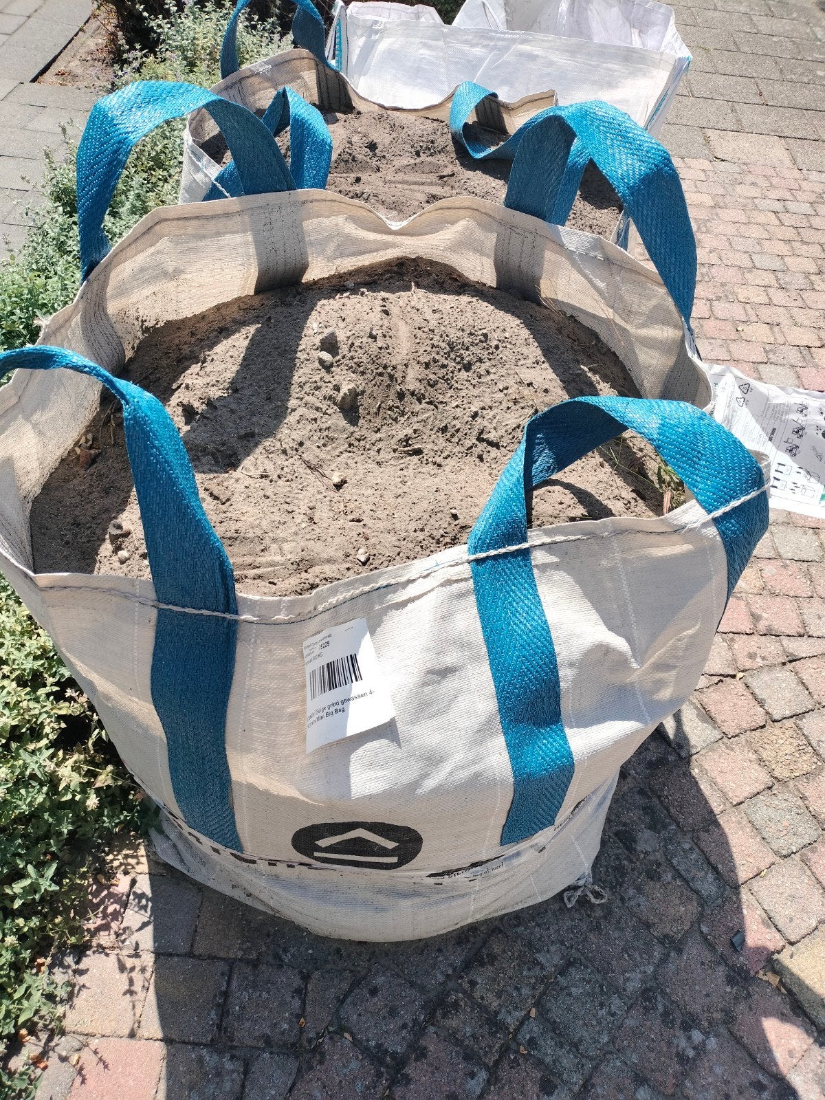 Circa 3m2 zwarte grond/aarde gratis af te halen, Ophalen, Gebruikt, Overige typen
