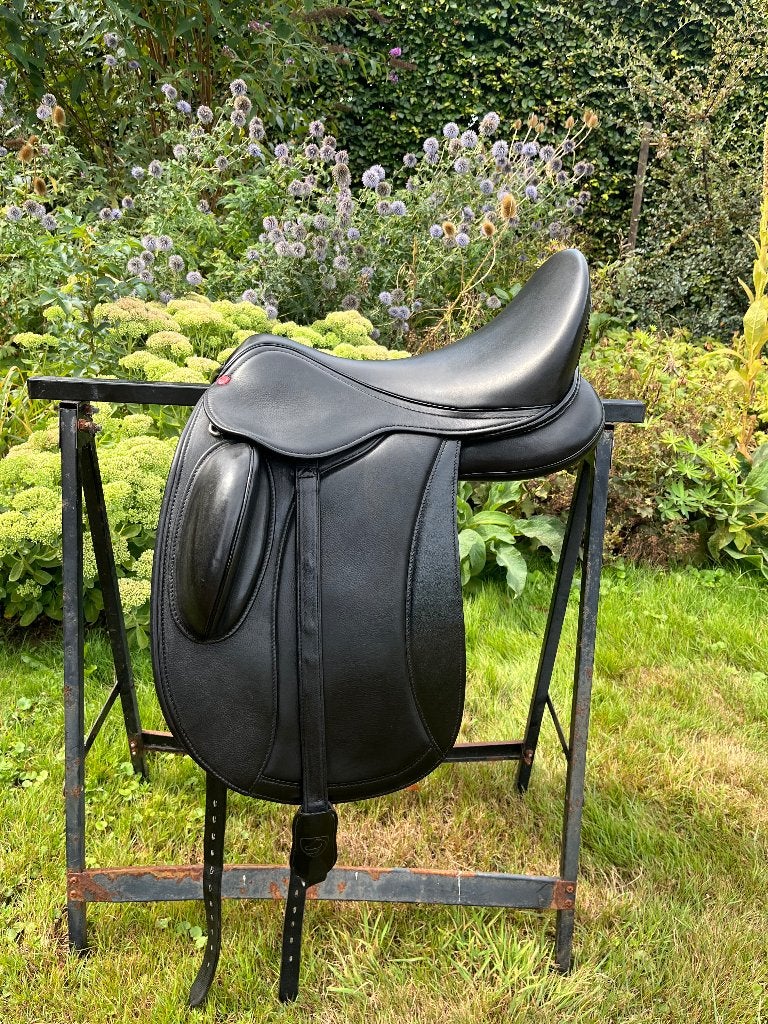 Edix dressuurzadel, L (17.5 inch), Extra wijd, Dressuur, Diepe zit