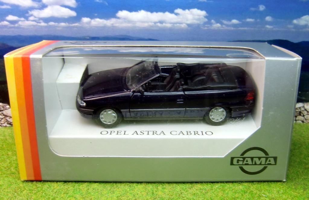 (03) Opel Astra cabrio open van Gama 1/43, Hobby en Vrije tijd, Modelauto's | 1:43, Ophalen of Verzenden, Zo goed als nieuw, Auto