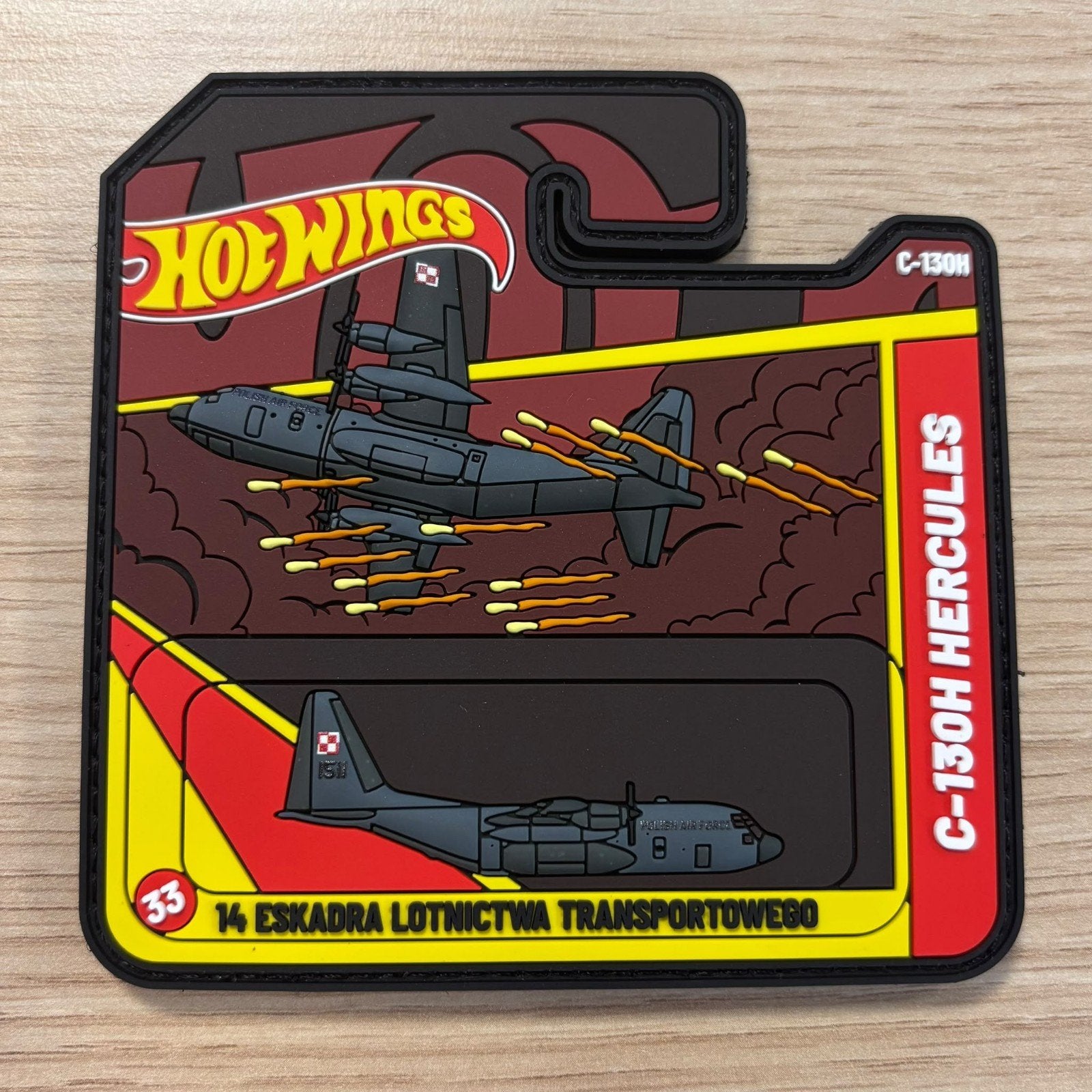 Polish Air Force C130 Hot Wings Patch, Verzamelen, Verzenden, Luchtmacht, Overige gebieden, Embleem of Badge
