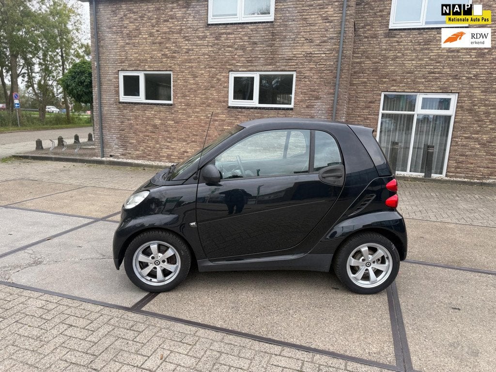 Smart Fortwo coupé 1.0 mhd Pure. ((( nieuwe apk ))), Auto's, Smart, Automaat, Euro 5, Achterwielaandrijving, Gebruikt