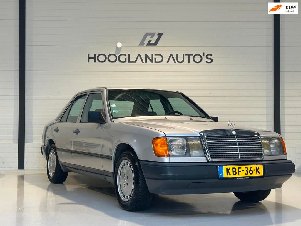 Mercedes-Benz 200-500 (W124) 250 D 1986 Zilver Oldtimer Seda, Gebruikt, 1364 kg, Bedrijf, 2499 cc