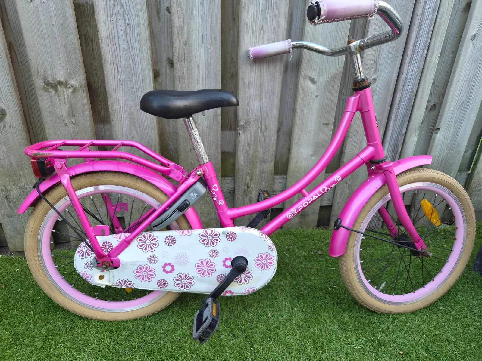 Kinderfiets 18 inch - Roze, gebruikt maar goed, Fietsen en Brommers, Fietsen | Kinderfietsjes, Ophalen