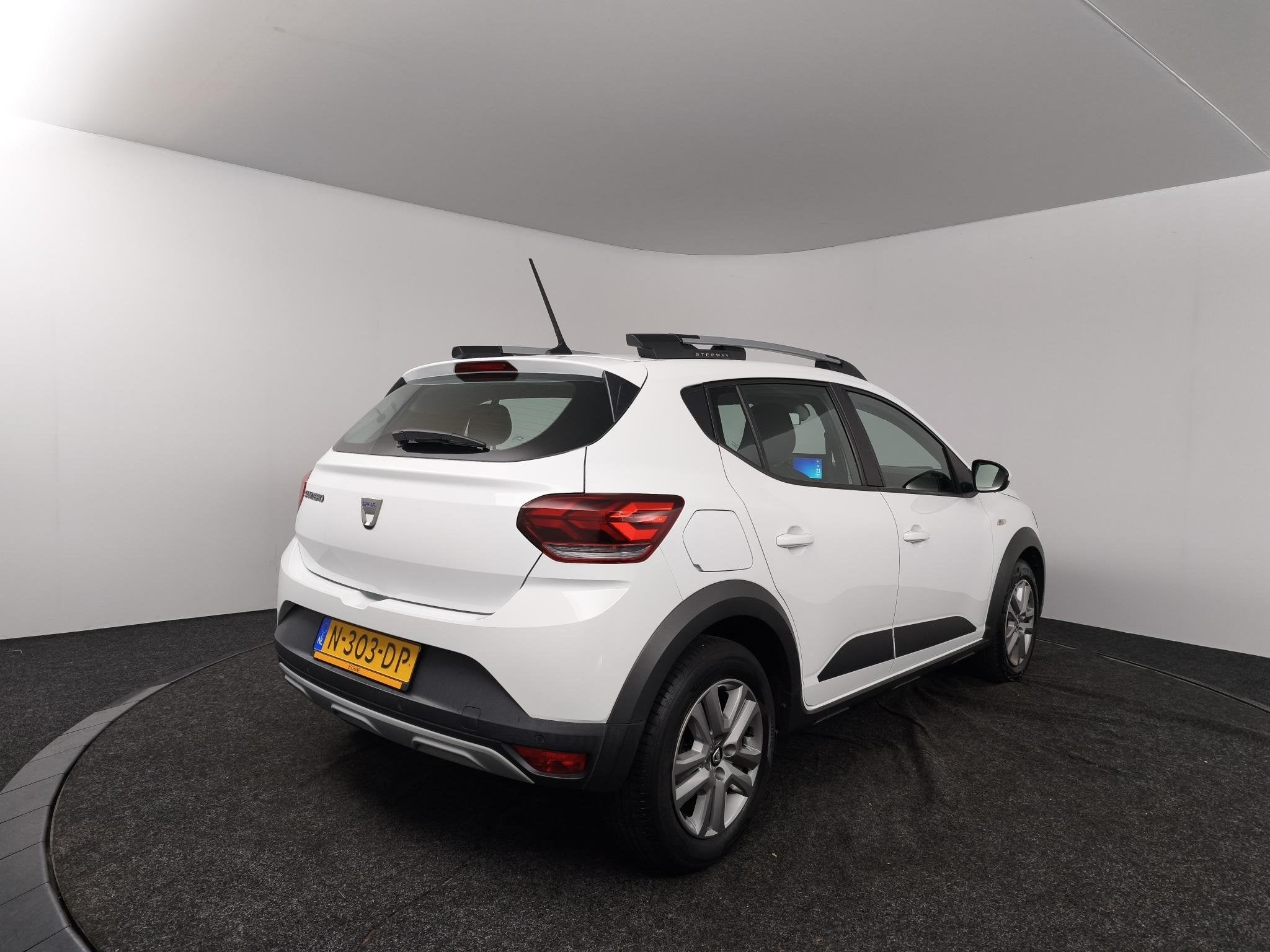 Dacia Sandero Stepway 1.0 TCe 100 Bi-Fuel Comfort | Navigati, Auto's, Voorwielaandrijving, Euro 6, 610 kg, Wit