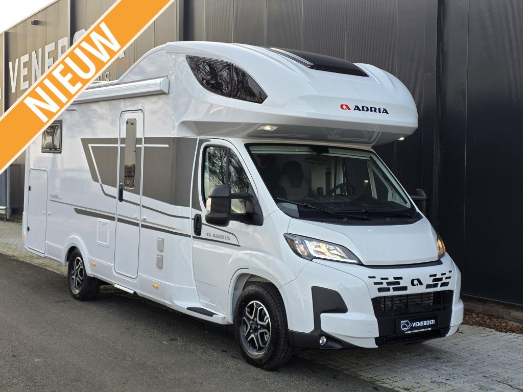Adria Coral XL Plus 660 SL 5 Gordelplaatsen!, Automaat, Ringverwarming, 7 tot 8 meter, Bedrijf