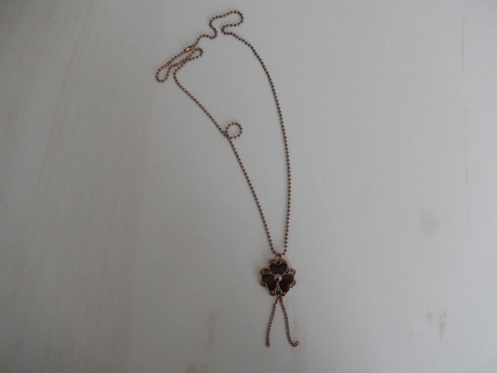* Koperkleurige ketting met klavertje 3 bloem hanger bruin, Ophalen of Verzenden, Zo goed als nieuw, Goud, Overige materialen
