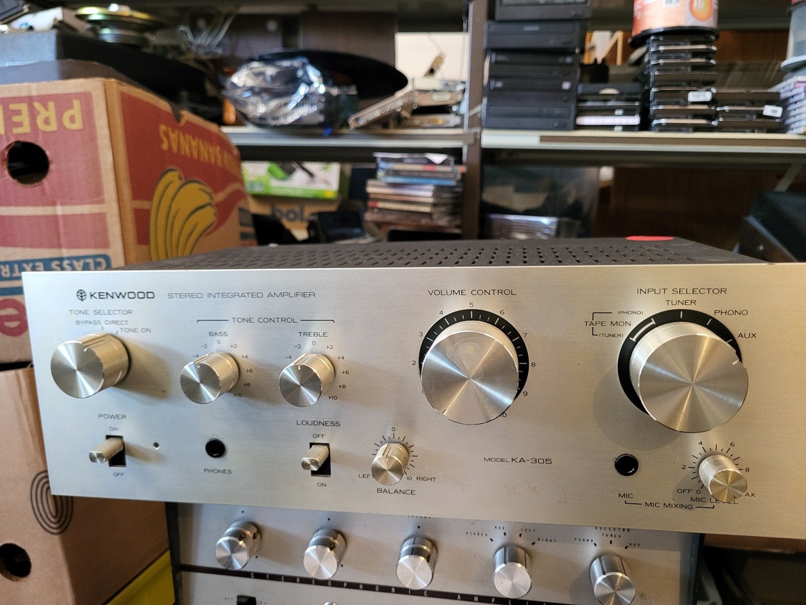 Defecte Kenwood KA-305 Stereo Geïntegreerde Versterker, Audio, Tv en Foto, Overige merken, Ophalen of Verzenden, Niet werkend
