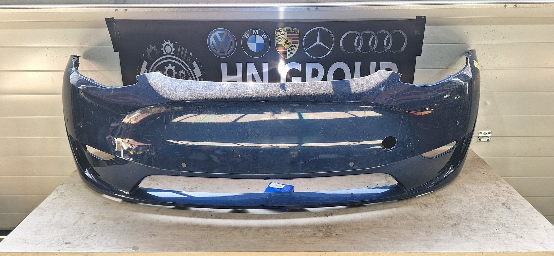 Tesla Model Y Voorbumper, Gebruikt, -, Voor, -