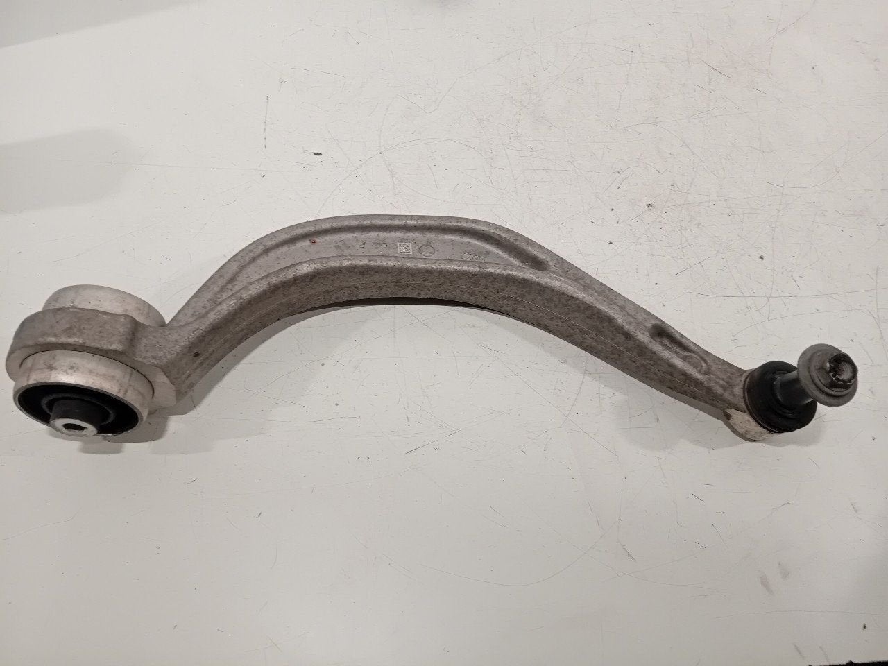 Draagarm links voor Audi SQ5, Onderdelen@venauto.nl, Van der Ven Autorecycling B.V., Gebruikt, Ettenseweg 76, 4706 PB Roosendaal, The Netherlands