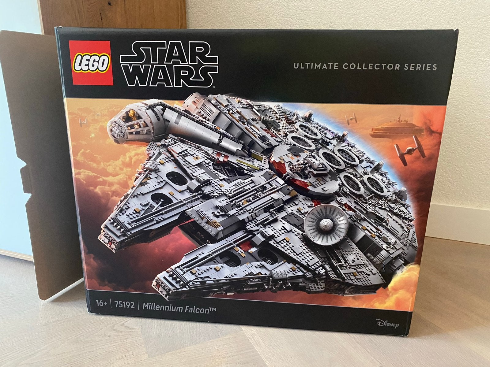 Gesorteerd LEGO Star Wars Millennium Falcon UCS 75192, Kinderen en Baby's, Speelgoed | Duplo en Lego, Ophalen of Verzenden, Zo goed als nieuw