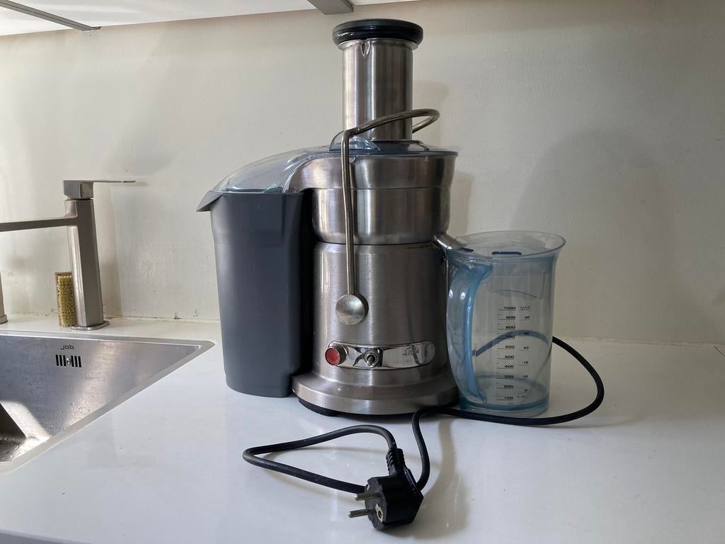Krachtige slow juicer, Witgoed en Apparatuur, Juicers, Ophalen, Gebruikt, Elektrisch, Slowjuicer