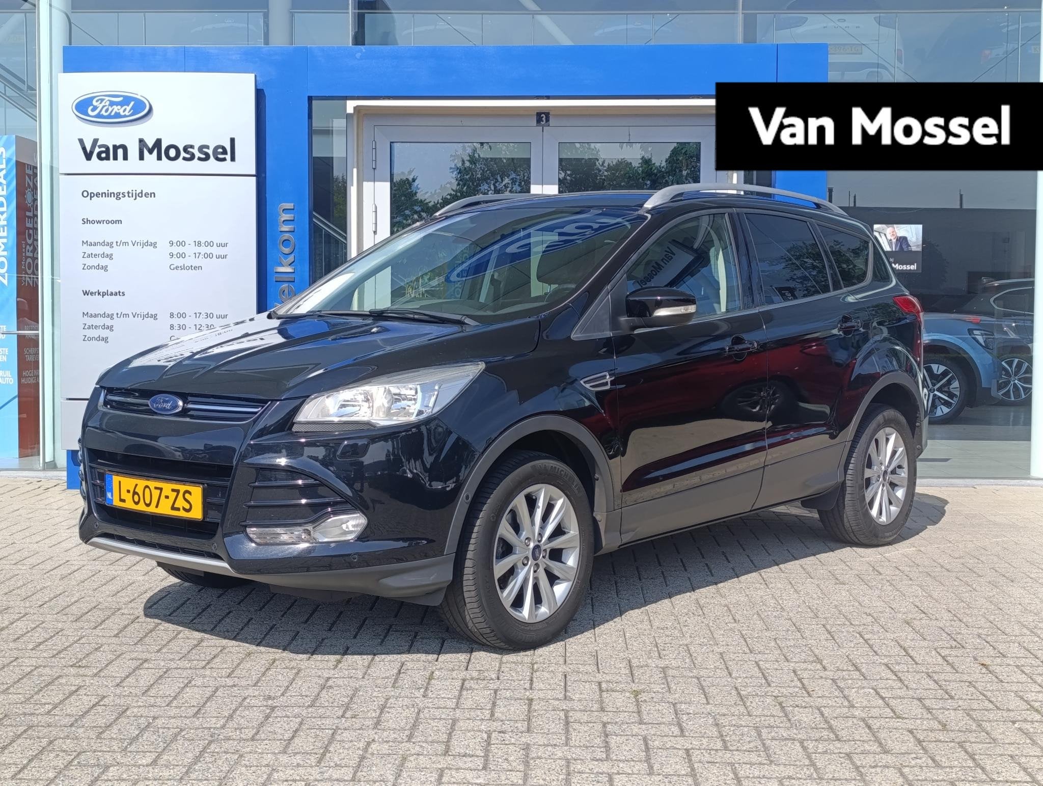 Ford Kuga 1.5 Titanium | Navigatie | Stoel/voorruitverwarmin, Auto's, 12 maanden, Euro 6, Leder en Stof, Zwart