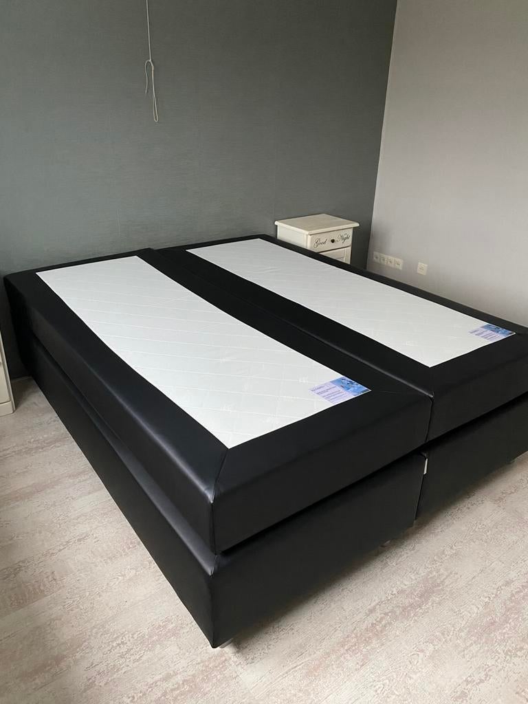 Boxspring Mio Dormio - 160 cm x 200 cm, Ophalen, Zo goed als nieuw, Tweepersoons, 160 cm