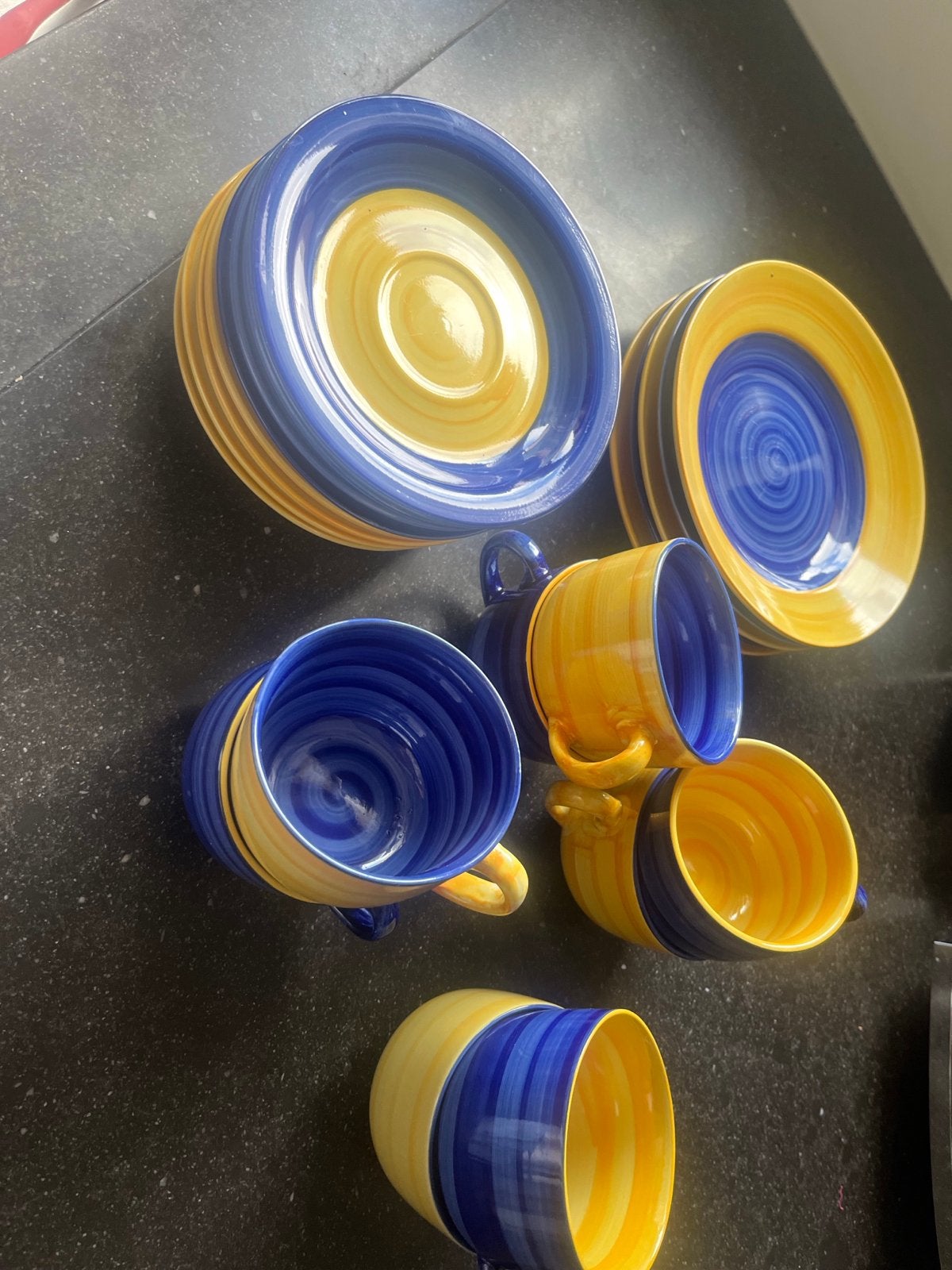 Servies set geel en blauw - 12 delig, Keramiek, Ophalen of Verzenden, Zo goed als nieuw, Modern