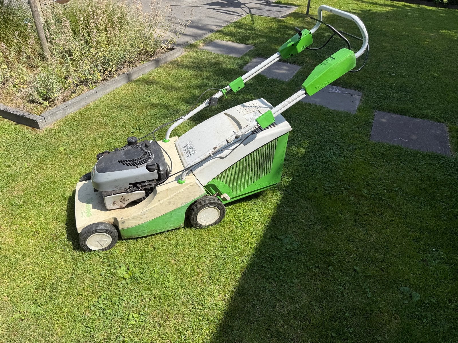 Viking motormaaier MB455 - Opknapper voor de handige Harry, Tuin en Terras, Grasmaaiers, Ophalen, Cirkelmaaier, Gebruikt, Opvangbak