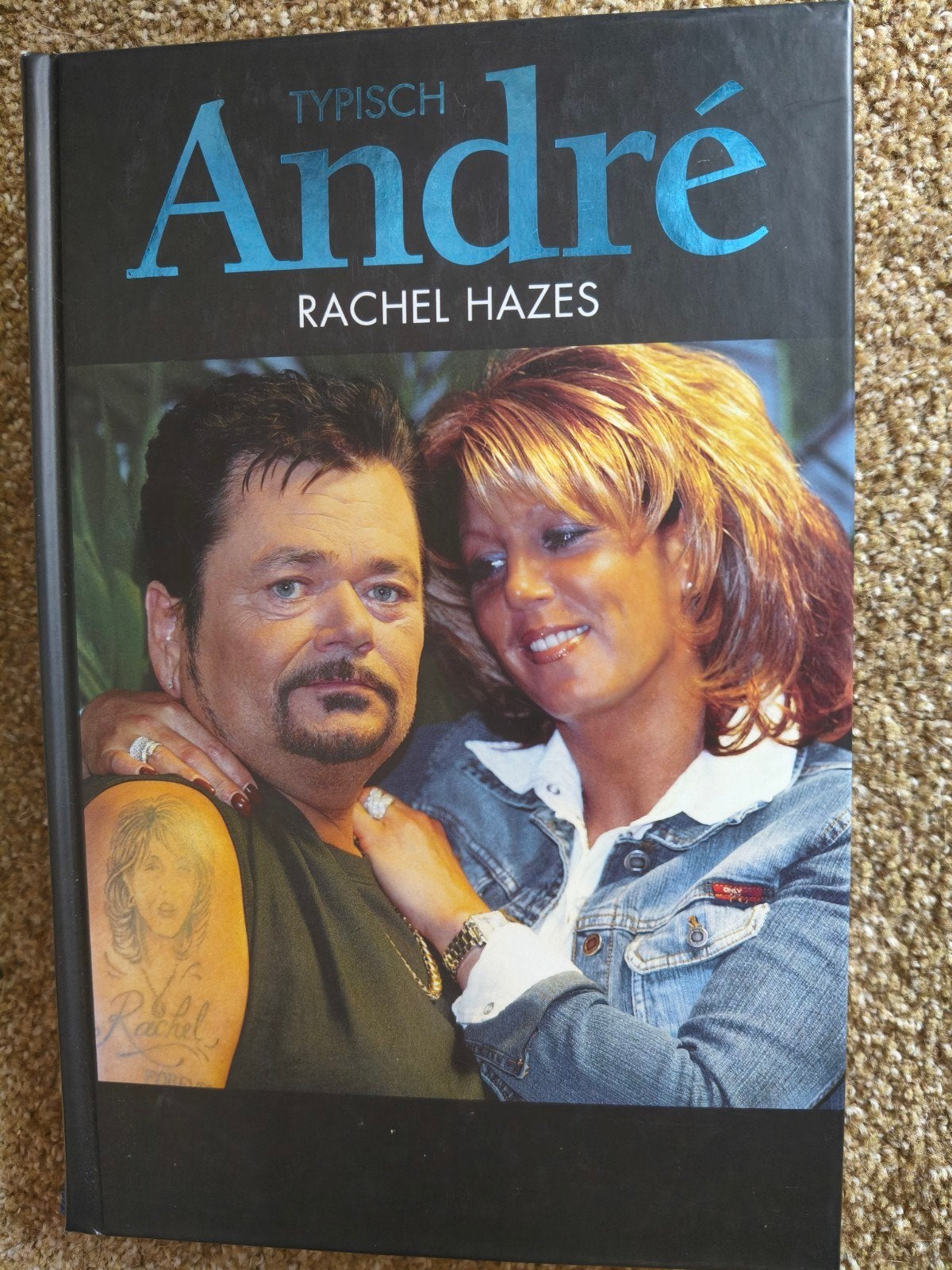 Uniek! Boek "Typisch André"  - GESIGNEERD, Ophalen of Verzenden, Zo goed als nieuw, Rachel Hazes, Overige