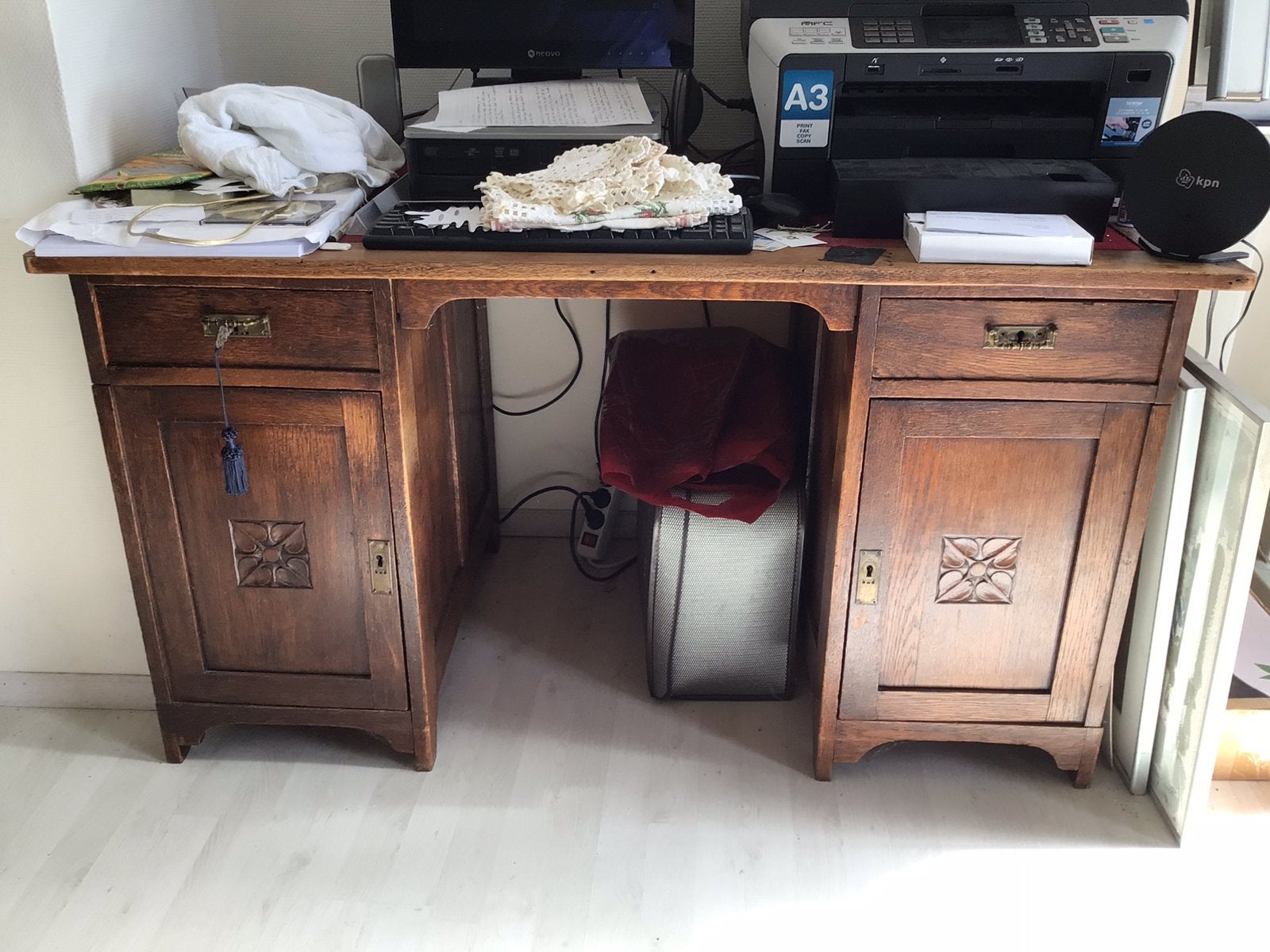 Bureau, Ophalen