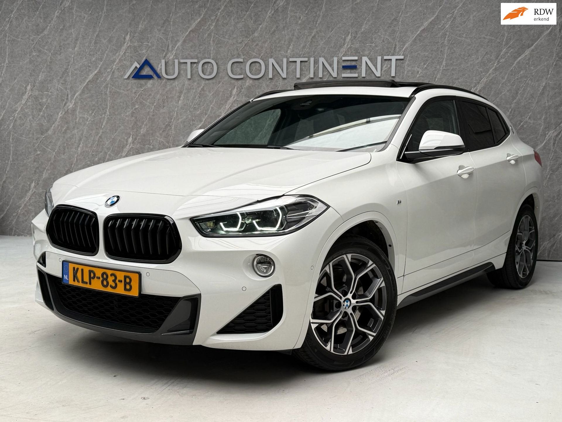 BMW X2 SDrive20i 192 PK M-Pakket / Panorama, 1998 cc, 1435 kg, Wit, Leder