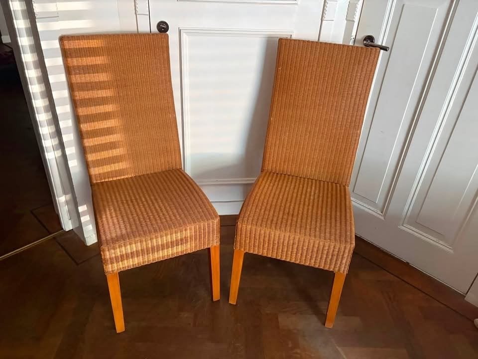 Twee rieten eetkamerstoelen, Huis en Inrichting, Stoelen, Ophalen, Gebruikt, Twee, Bruin