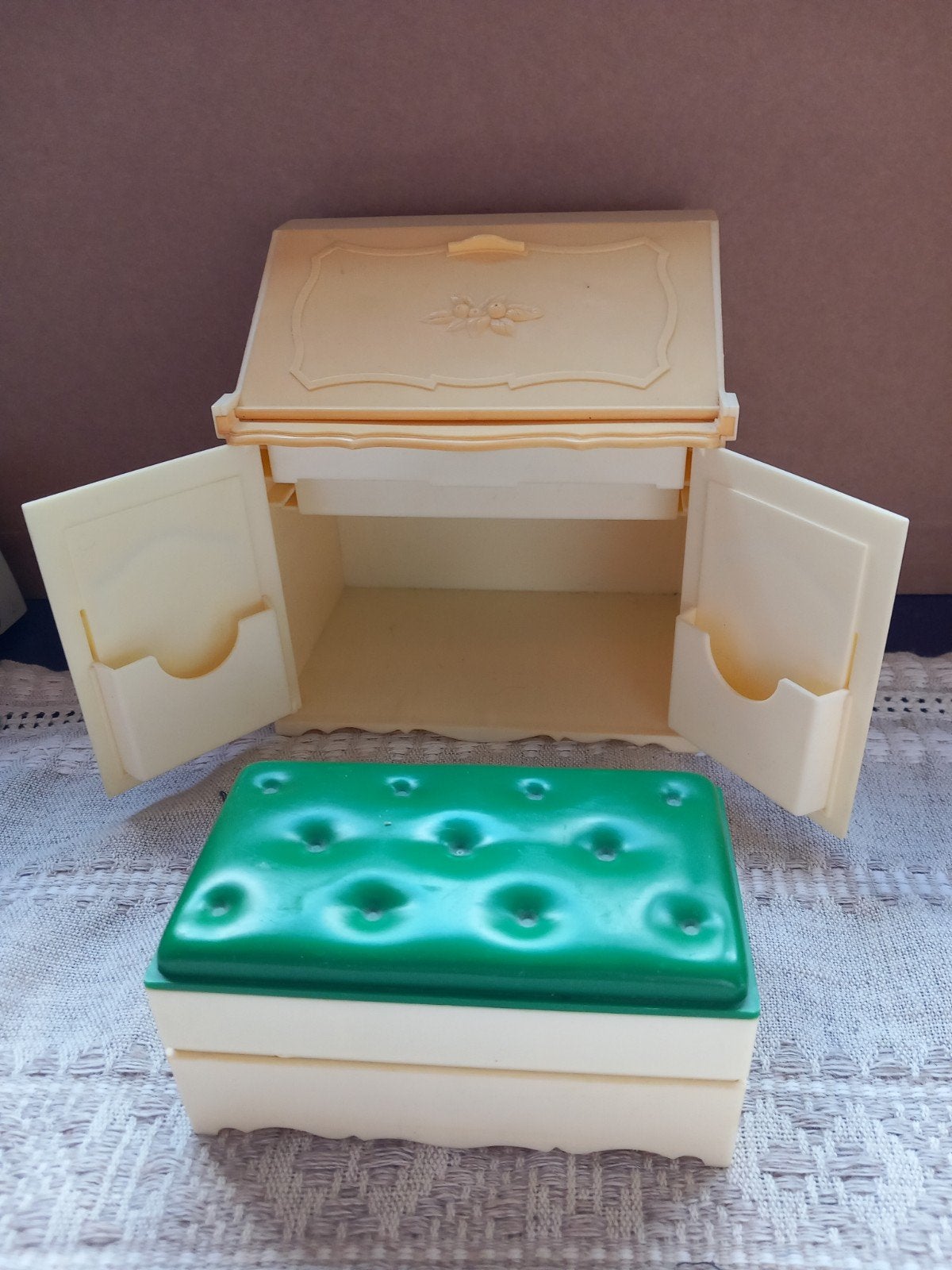 Cindy bureau en bijpassend bankje uit de jaren 80, Ophalen of Verzenden, Gebruikt, Poppenhuis