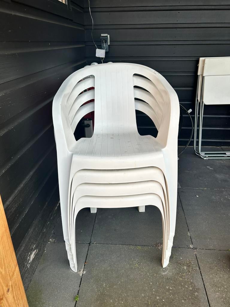 4 x tuinstoel gratis af te halen, Tuin en Terras, Tuinstoelen, Ophalen, Gebruikt, Kunststof