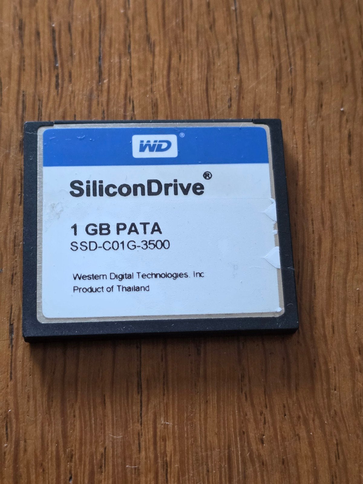 WD SiliconDrive 1 GB PATA Compact Flash Kaart SSD-C01G-3500, Audio, Tv en Foto, Fotografie | Geheugenkaarten, Gebruikt, Compact Flash (CF)