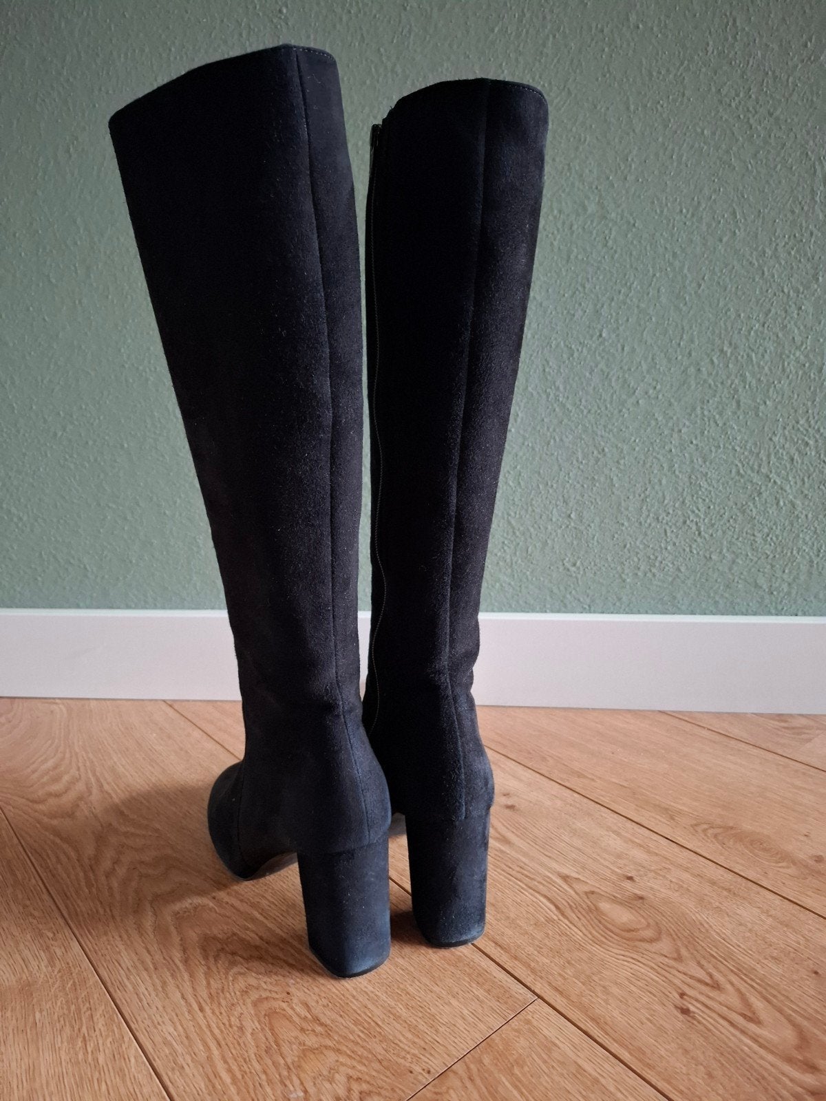 Zwarte suède Manfield laarzen met hak, maat 41, Hoge laarzen, Zwart, Ophalen of Verzenden, Manfield
