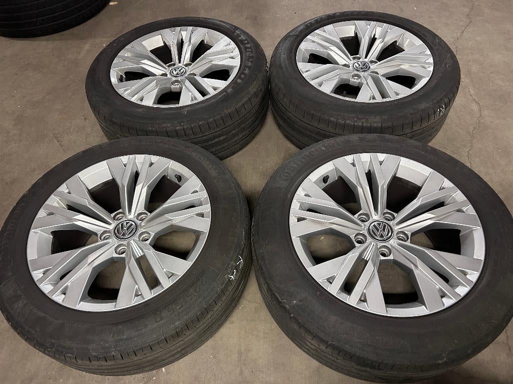 17 inch originele velgen + zomerbanden VW Passat All Track, Info@originalwheels.nl, Banden en Velgen, 17 inch, Ophalen of Verzenden