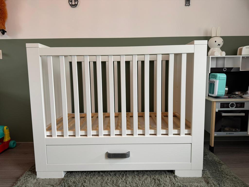 Kidsmill ledikant met matras en commode, Ophalen, Zo goed als nieuw, Ledikant