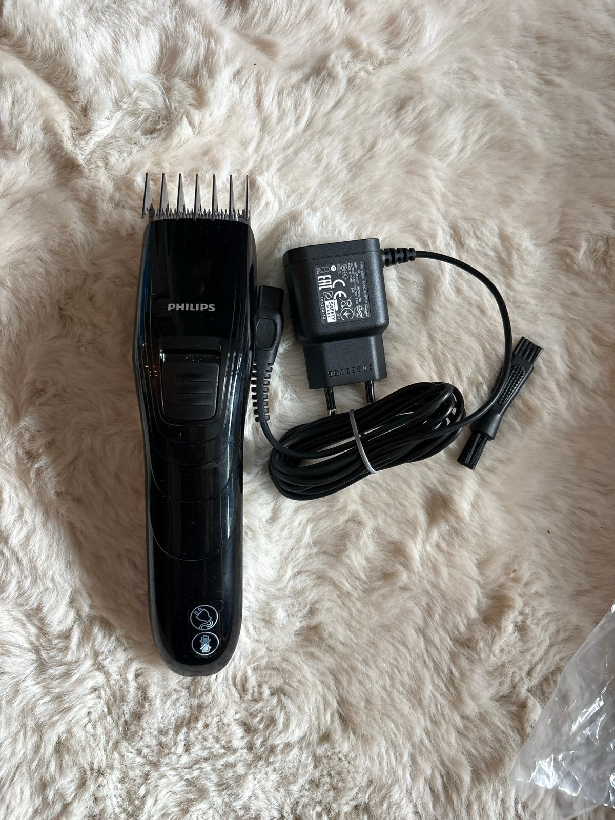 Philips baardtrimmer/tondeuse - Ongebruikt, Ophalen of Verzenden, Nieuw, Gehele gezicht