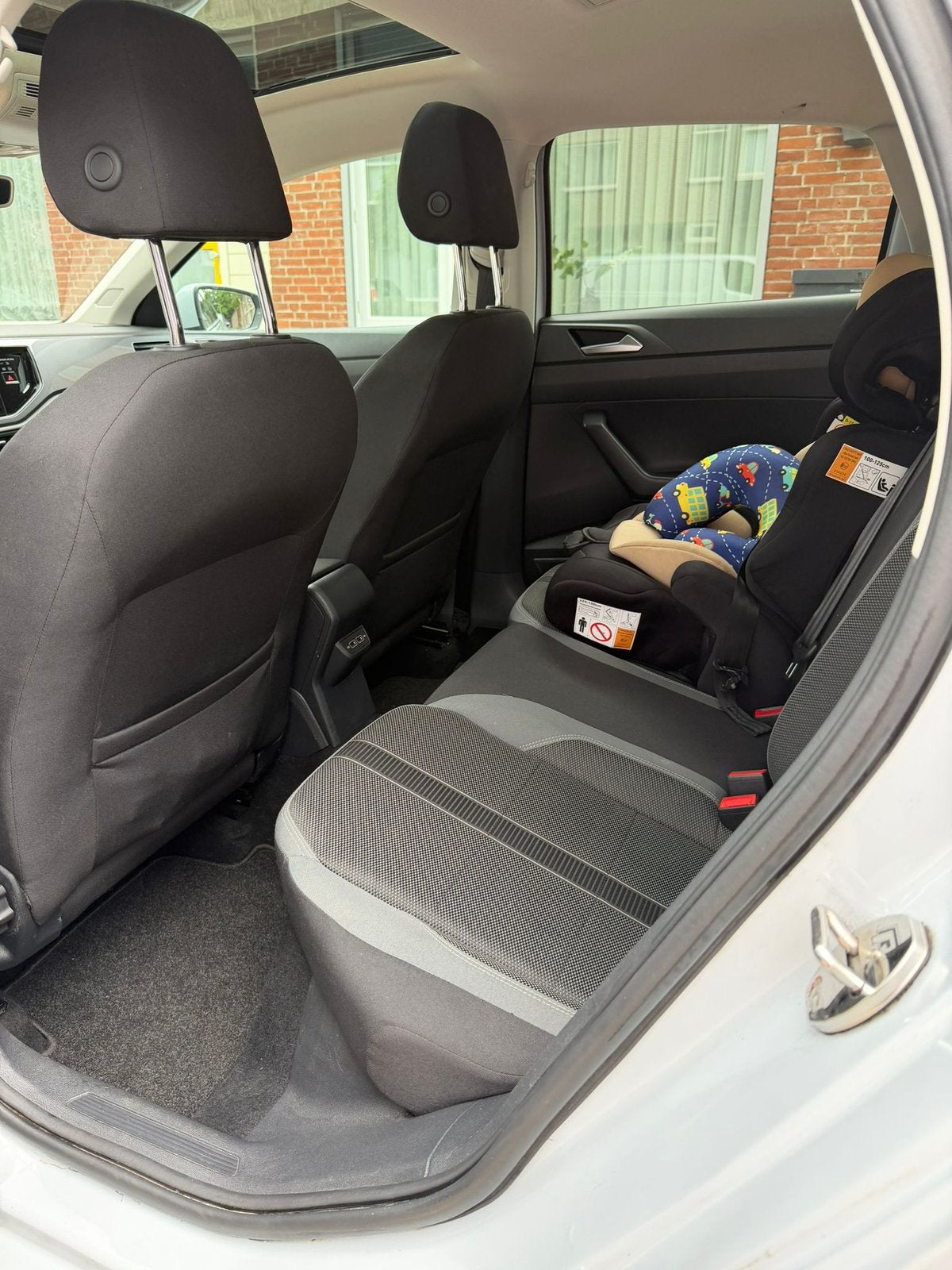 Foto 9 van Volkswagen Polo Business R Highline | Panorama Dak | 2019