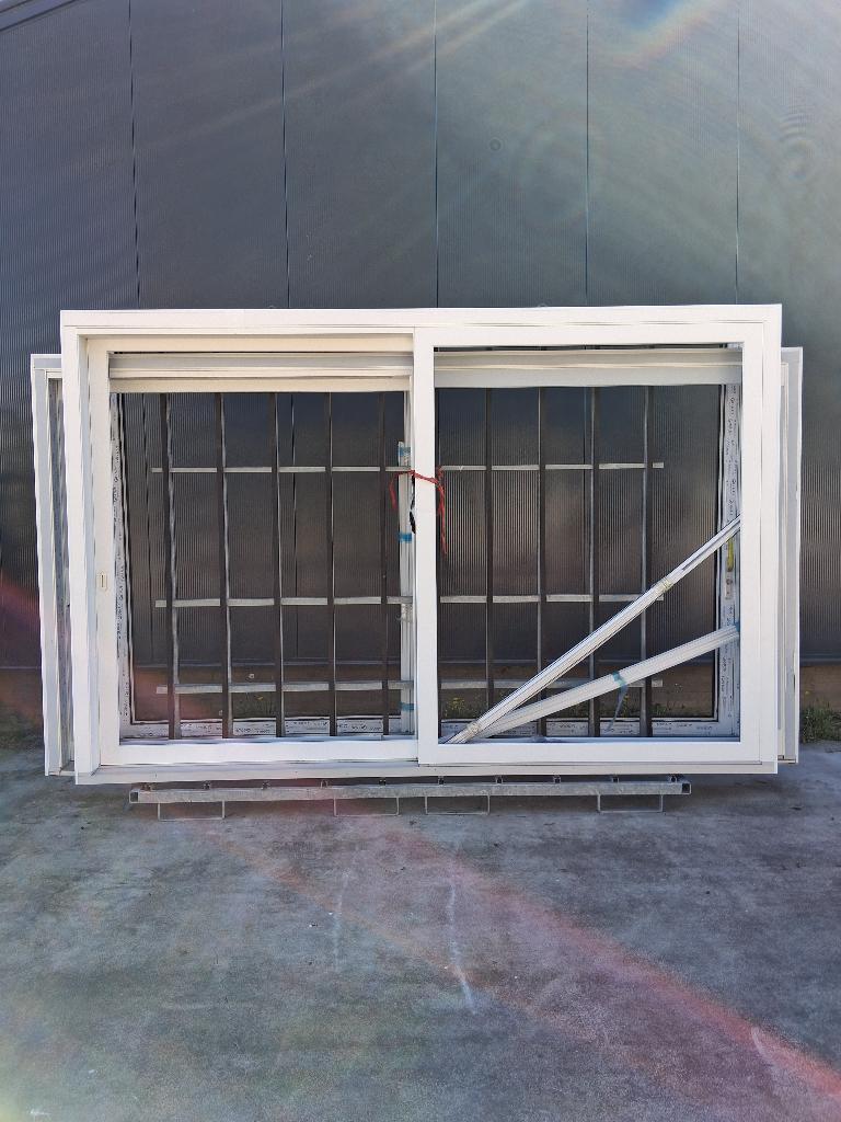 Nieuw 2x Schuifpui Triple bezorgen factuur mogelijk, Kunststof, 225 cm of meer, Ophalen of Verzenden, Zo goed als nieuw