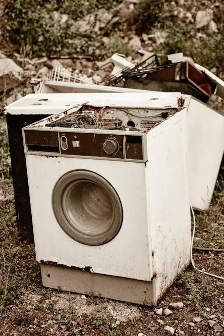 Wij komen u oude wasmachine gratis ophalen, Witgoed en Apparatuur, Wasmachines, Ophalen, Gebruikt, 1200 tot 1600 toeren, 85 tot 90 cm