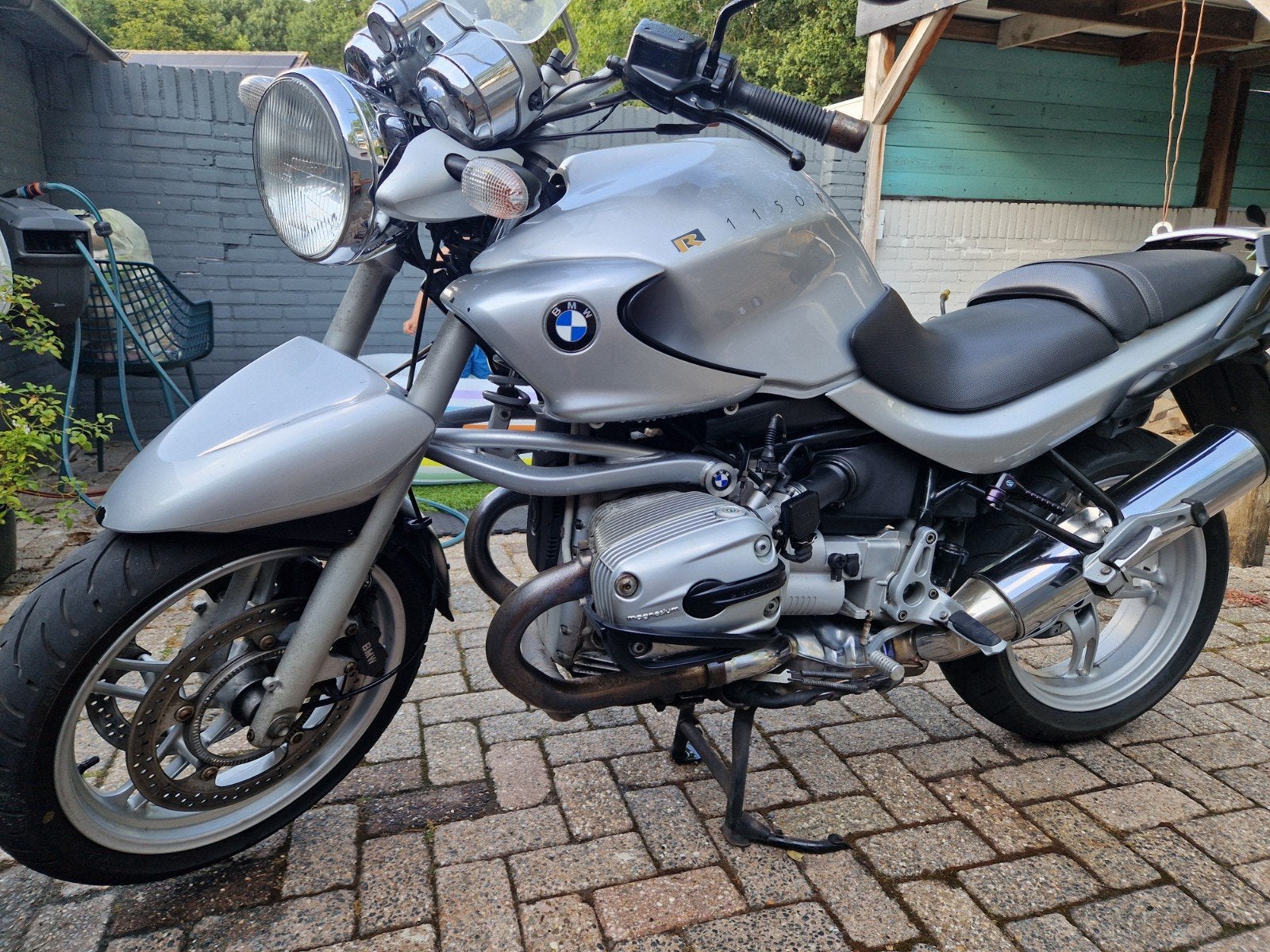 bmw R1150R  r 1105 r nieuwe banden  goed onderhouden, Motoren, Motoren | BMW, 1150 cc, Handvatverwarming, 2 cilinders, Motorrijbewijs A