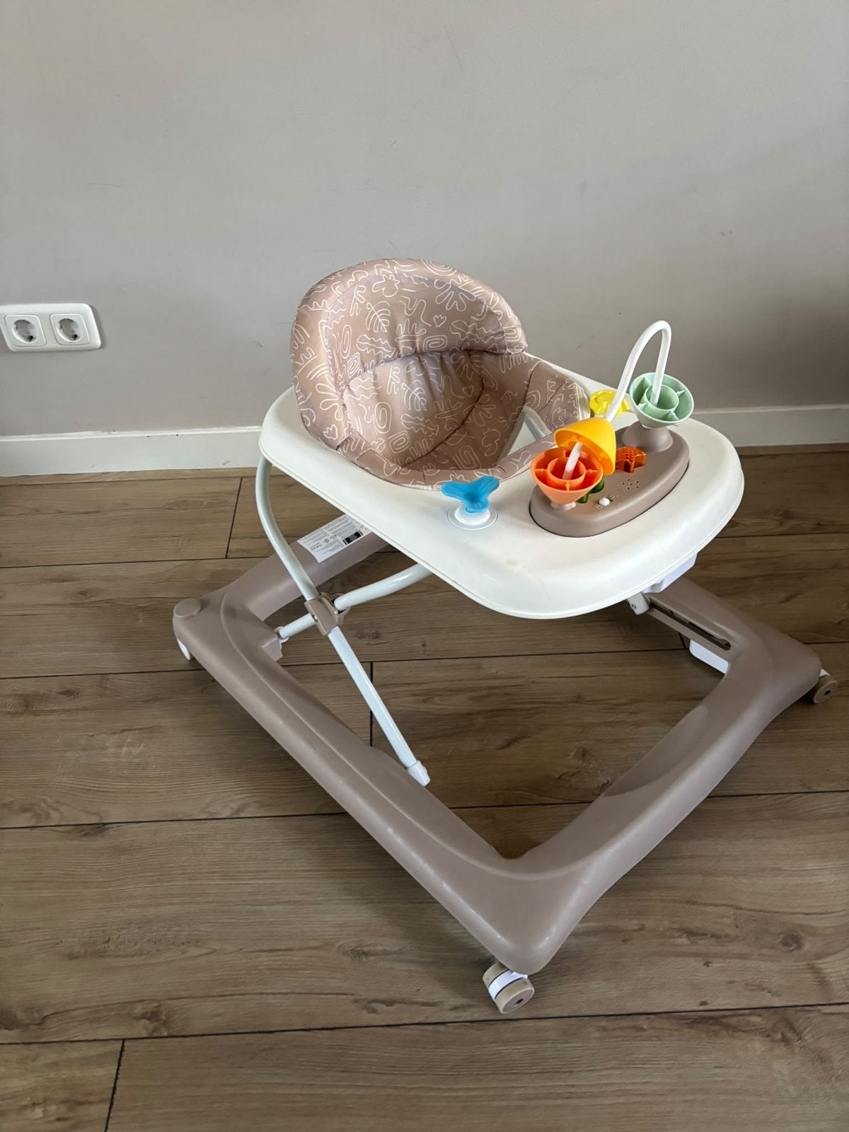 Born Lucky loopstoel baby, Kinderen en Baby's, Ophalen, Zo goed als nieuw