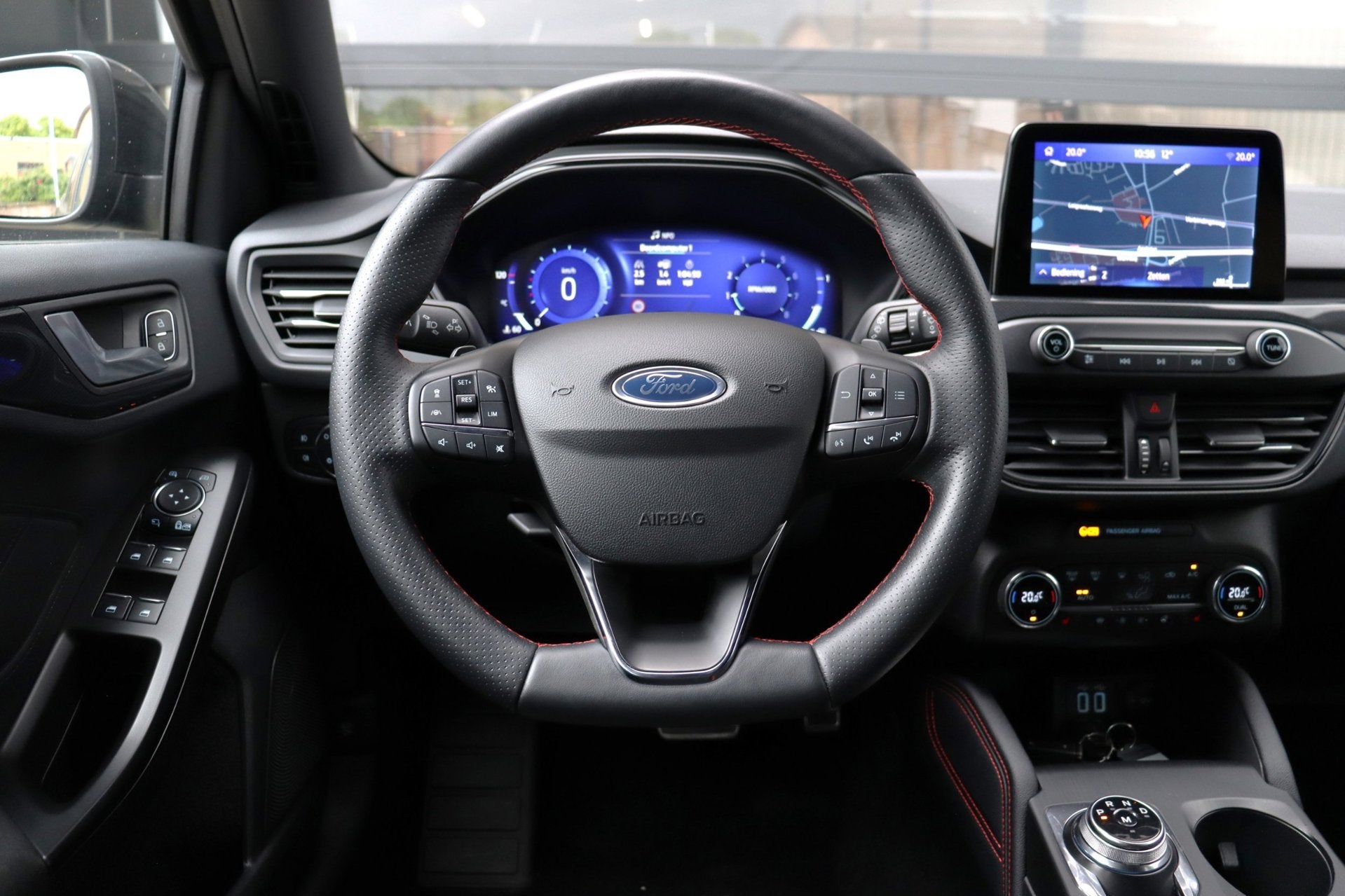Ford Focus Wagon 1.0 EcoBoost Titanium ST X Business | NAP |, 125 pk, Gebruikt, Blauw, Origineel Nederlands