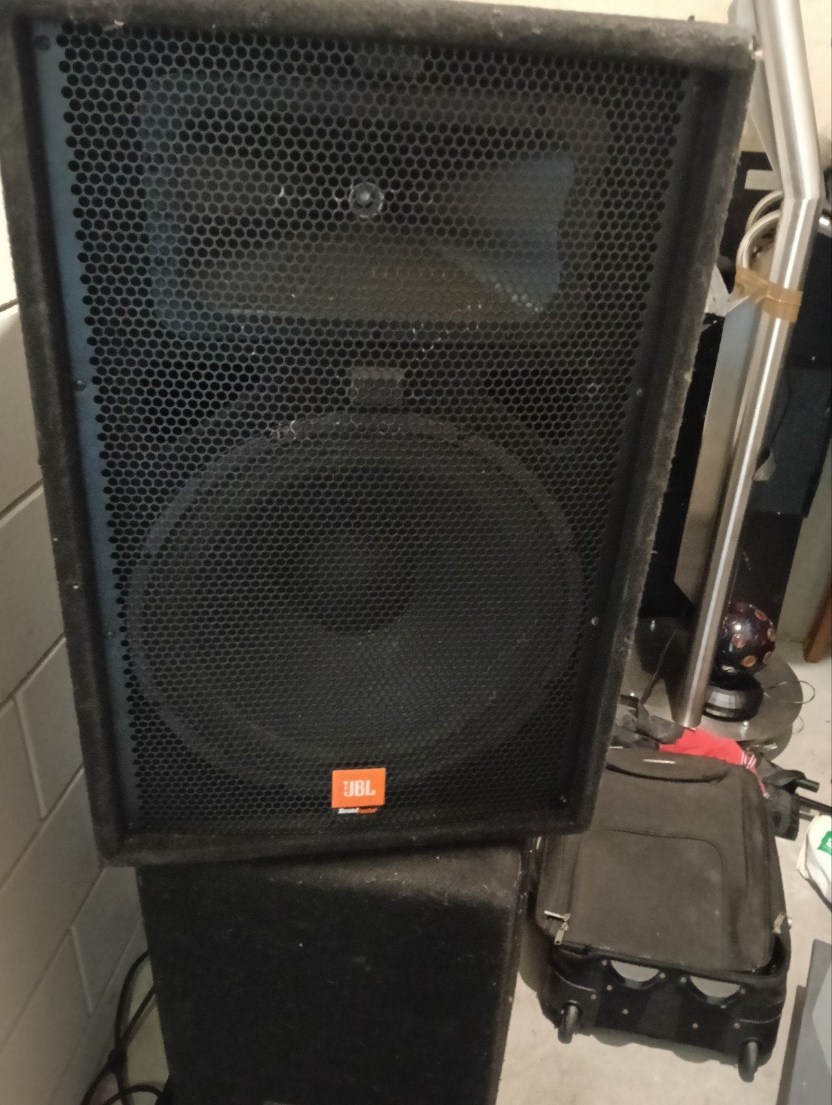 mooie jbl 15 inch  sound factor 600watt, Ophalen, Gebruikt, 500 tot 1000 watt, P.A.