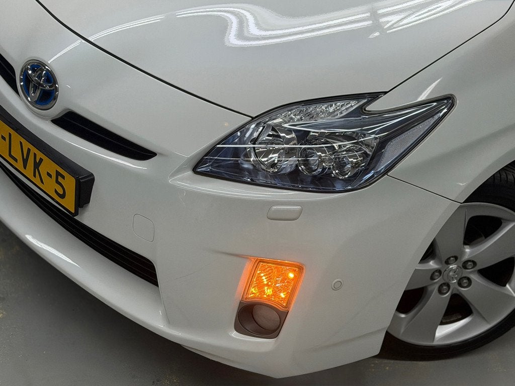 Toyota Prius 1.8 Dynamic Camera Trekhaak 100%Dealeronderhoud, Auto's, Toyota, Stof, Gebruikt, Beige, 4 cilinders