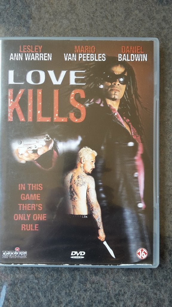 DVD Love Kills, Vanaf 16 jaar, Ophalen of Verzenden, Zo goed als nieuw