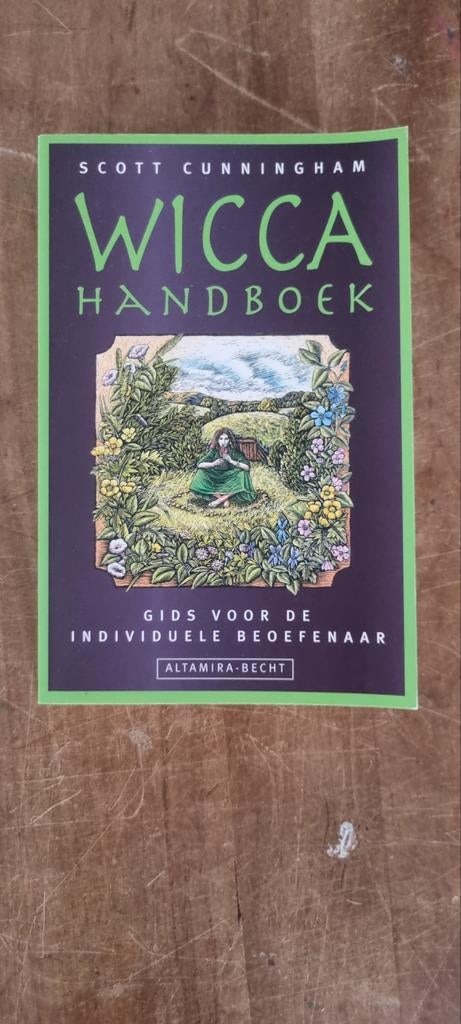 Wicca Handboek: Gids voor de Individuele Beoefenaar, Gelezen, Spiritualiteit algemeen, Scott Cunningham, Ophalen of Verzenden
